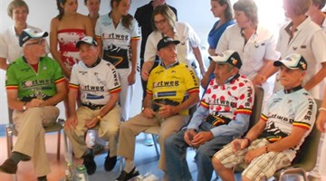 Nierdialyse patiënten fietsen eigen Tour de France